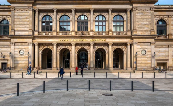 O edifício da Câmara de Comércio de Hamburgo, Alemanha — Fotografia de Stock