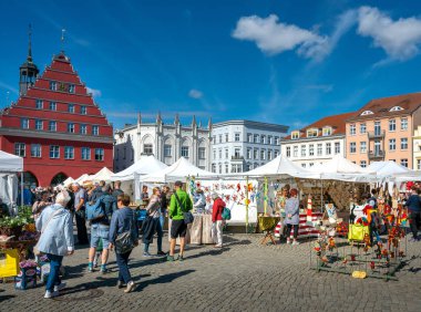 Almanya 'nın Mecklenburg-Vorpommern eyaletinde yer alan Greifswald kentindeki sanat piyasası
