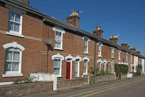 Calle de casas adosadas victorianas en el Reino Unido — Foto de Stock