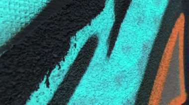 Ateş duvarı dolly üzerinde renkli resimler