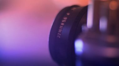 Vintage film kamerasında lensi kapat