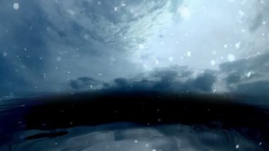 Kara Okyanus Üzerindeki Fırtınalı Bulutlara Kar yağışıweather forecast