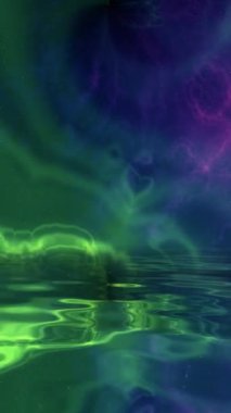 Uzay Evreni Yıldızlarla ve Galaksilerle su dikey videosuna yansıdı