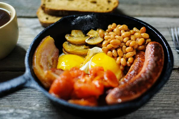 Full irish breakfast Pictures, Full irish breakfast Stock Photos