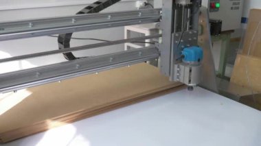 Cnc ile bir frezeleme makinesinin işletilmesi için hazırlık