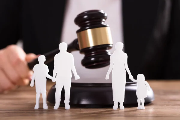 Separation Family Figure Cut Out Front Judge Striking Gavel — Stock Photo, Image