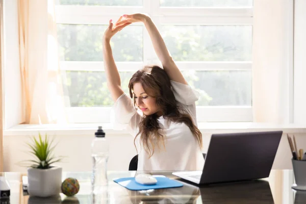 Happy Young Businesswoman Stretching Her Arms Office — Stock Photo, Image