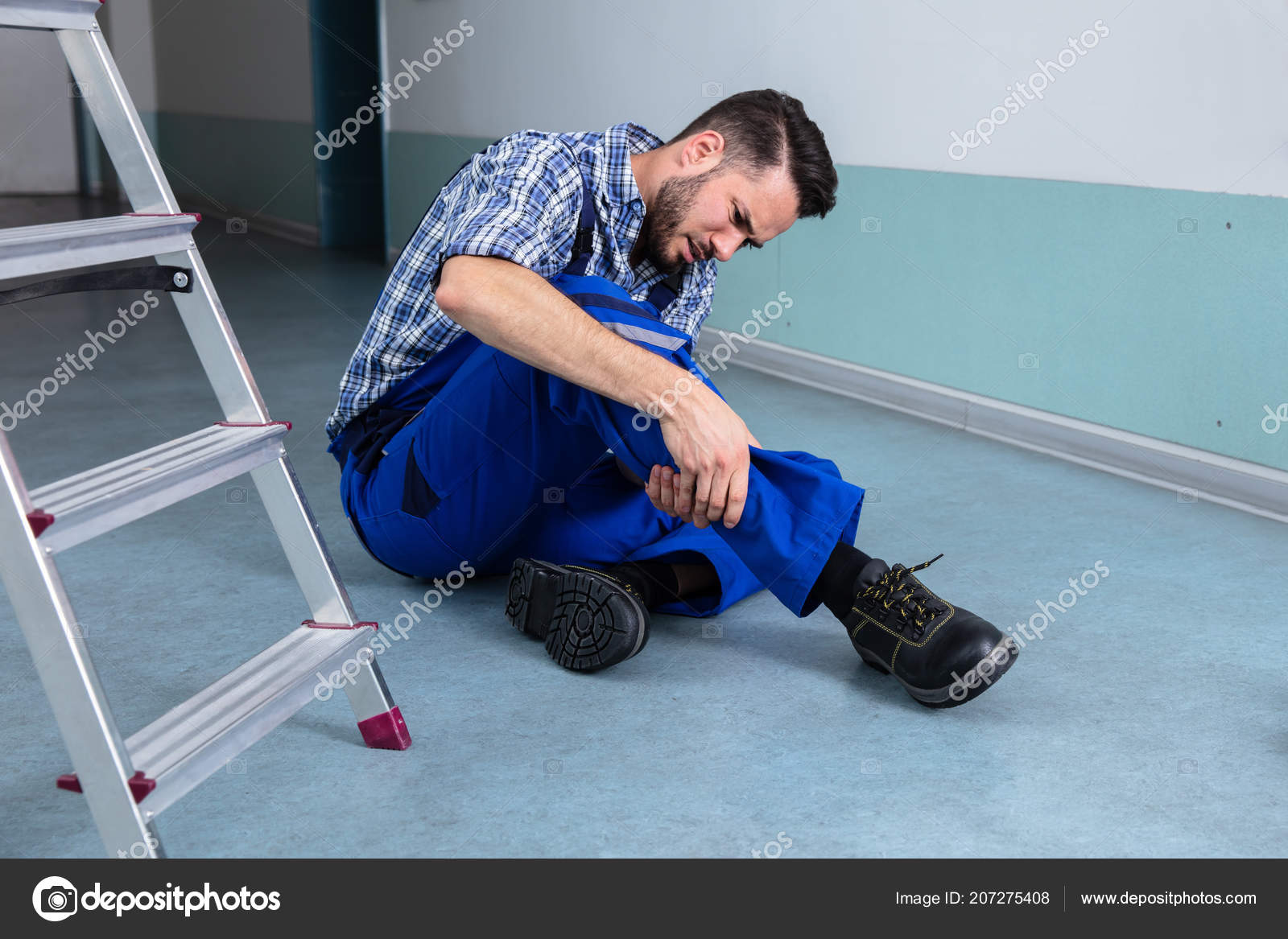 Какие травмы бывают при падении с лестницы - 85 фото