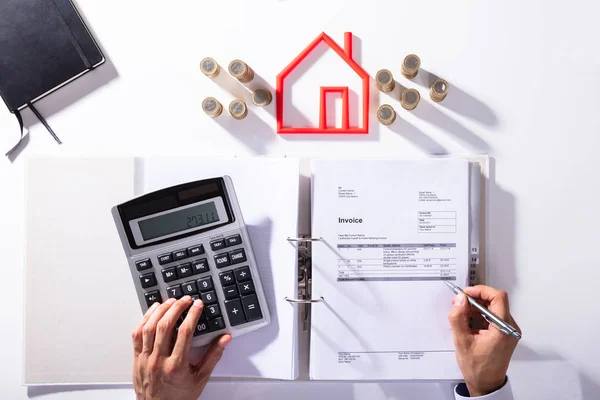 Elevated View Businessman Calculating Bill Front Coins House Model Desk — Stock Photo, Image