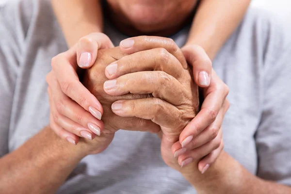 Close Daughter Holding Hands Her Happy Father — Stock Photo, Image