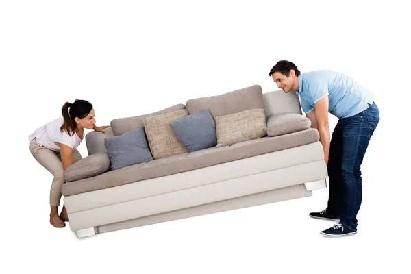 Jong Echt Paar Hijs Sofa Witte Achtergrond — Stockfoto