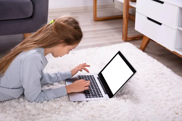 Side View Girl Using Laptop Blank White Screen — Stock Photo, Image