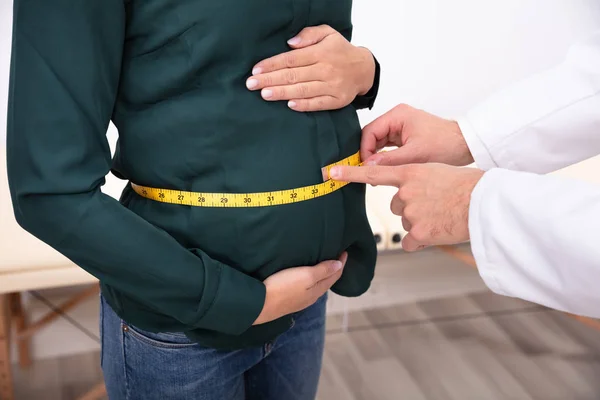 Vista Della Sezione Centrale Della Mano Del Medico Che Controlla — Foto Stock