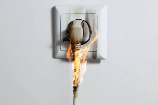 Elektrisk Kortslutning Orsakar Brand Plug Socket Hemma — Stockfoto