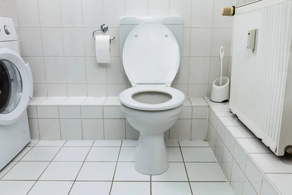 Tigela Toalete Branco Banheiro Higiênico Limpo — Fotografia de Stock