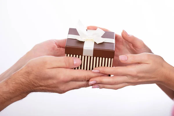 Close Couple Hand Holding Gift Box White Background — Stock Photo, Image