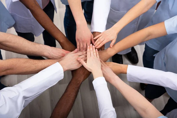 Direttamente Sopra Colpo Squadra Medica Impilare Mani Insieme Ospedale — Foto Stock