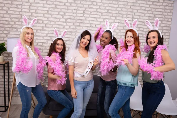 Cheerful Young Friends Celebrating Bachelorette Party Bride Brick Wall — Stock Photo, Image