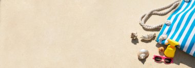 Seashells, Güneş Gözlüğü, Güneş Koruyucu Şişe Ve Çanta Kum Da