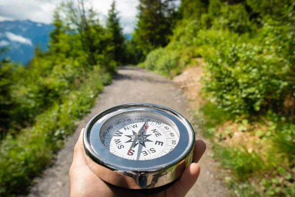 Wandelen Geocaching Schattenjacht Bergen — Stockfoto