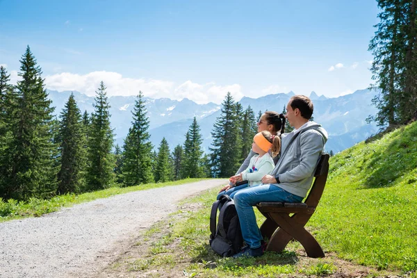 Family Sitting Bench Hiking Trail Resting Mountains — Stock Photo, Image