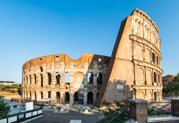 Panorama Över Colosseum Exteriör Vid Sunrise Rom Italien — Stockfoto