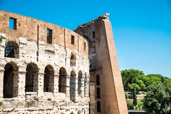 Colisée Extérieur Par Une Journée Ensoleillée Rome Italie — Photo