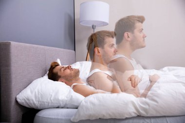 Ruh, Genç Adam 'ı Yatakta Bırakıyor