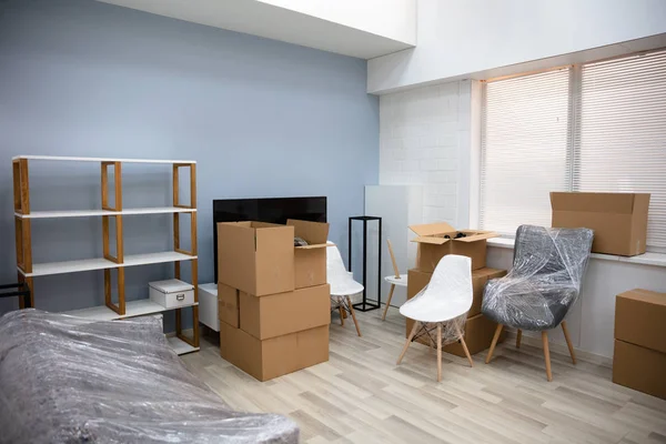 Living Room Interior New House Moving Boxes — Stock Photo, Image