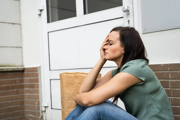 Young Woman Waiting Front Closed Door — Stock Photo, Image