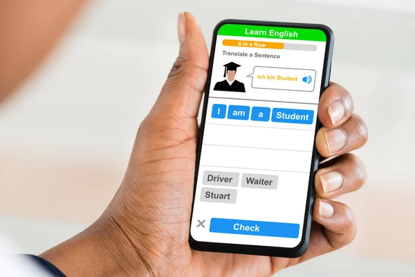 Angol Nyelvtanulási Alkalmazást Használó Mobiltelefonon — Stock Fotó