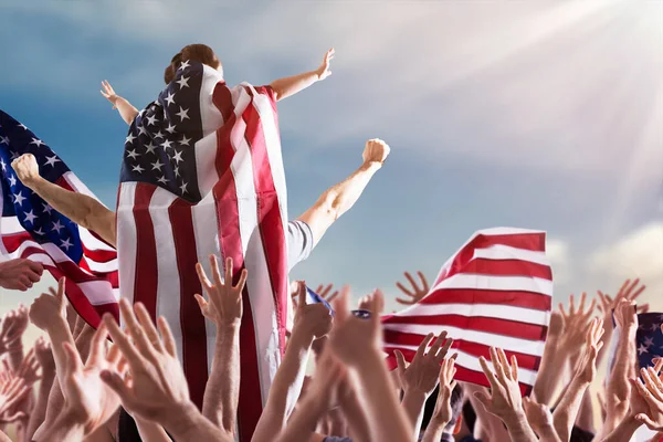 Fourth July Celebration Little Girl Sitting Dads Shoulders — Stock Photo, Image