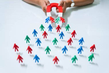 Manyetik Kurşun Üretimi. Müşteri Mıknatısla Çekilsin