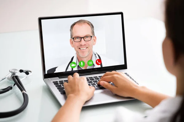 Läkare Som Håller Online Lärande Videokonferens — Stockfoto