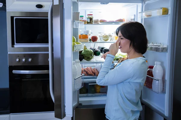 Comida Podrida Huele Mal Apesta Refrigerador Refrigerador —  Fotos de Stock