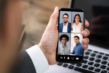 Cep Telefonu Video Çağrısı ya da Videochat Kapat