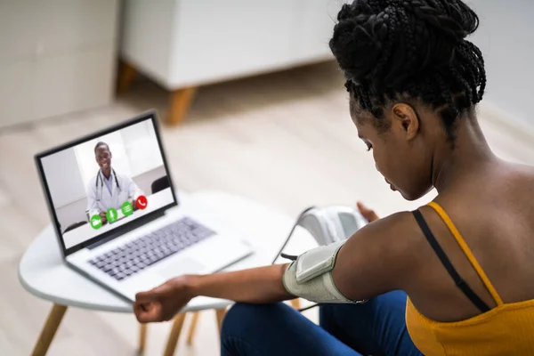 Online Videoconference Laptop African Doctor — Stock Photo, Image