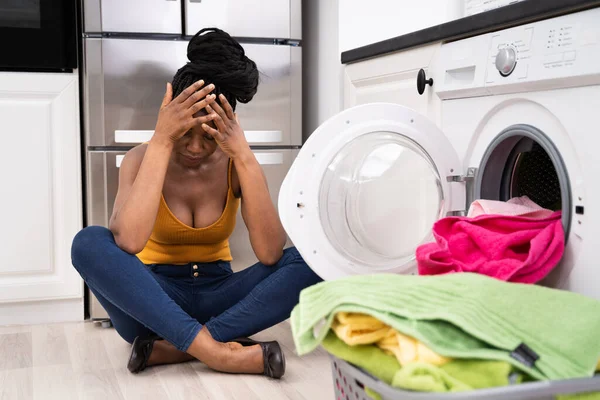 Washing Machine Distressed Sad Frustrated African Woman — Stock Photo, Image