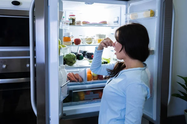Гнилая Еда Плохо Пахнет Воняет Холодильнике Холодильнике — стоковое фото