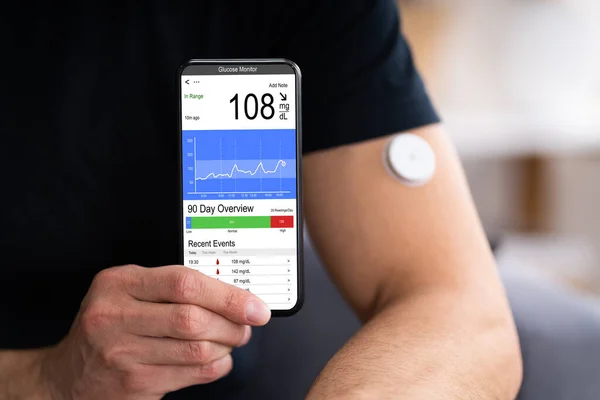 Continuous Glucose Monitor Blood Sugar Test Smart Phone App — Stock Photo, Image