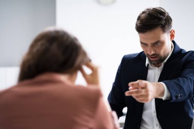 Kızgın Çalışan Zorbalık Mutsuz Stresli Profesyonel Çalışan