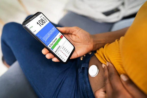 Monitor Contínuo Glicose Teste Açúcar Sangue App Telefone Inteligente — Fotografia de Stock