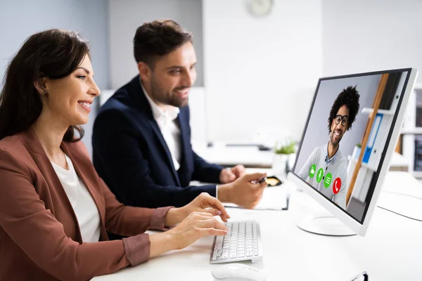 Reunión Videoconferencia Línea Sobre Computadora Oficina —  Fotos de Stock