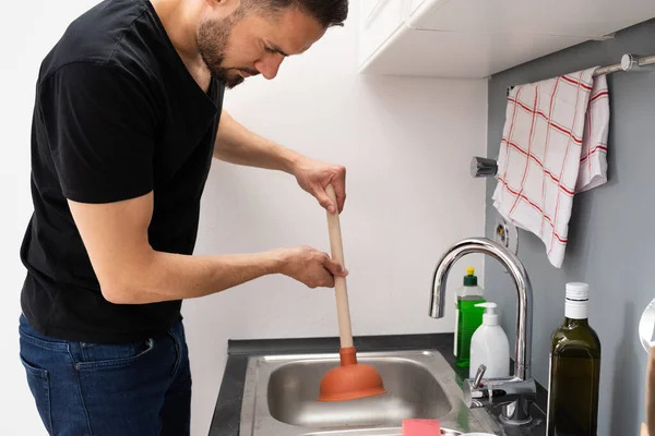Cleaning Blocked Drain Clog Kitchen Sink Using Plunger — Stock Photo, Image