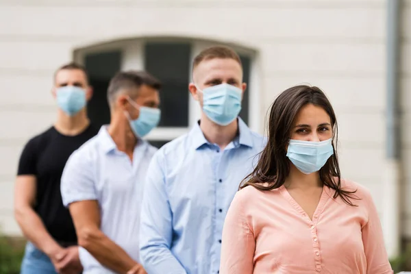 Job Center Line Jobless Unemployed Recruitment Seekers Face Masks — Stock Photo, Image