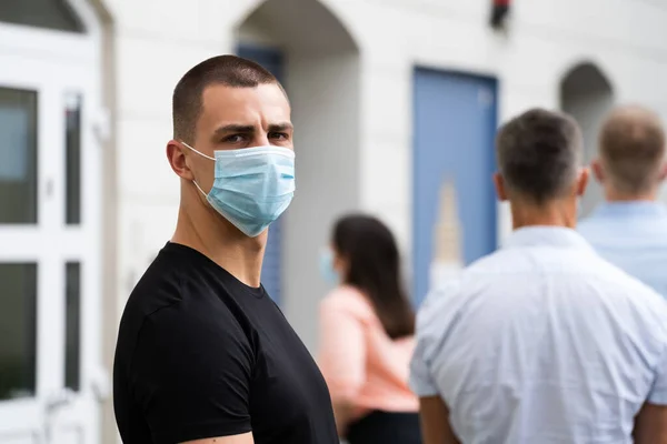 Job Center Line Jobless Unemployed Recruitment Seekers Face Masks — Stock Photo, Image