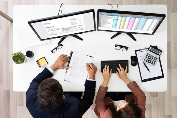 Elektronisk Business Faktura Kontrollera Använda Software Top View — Stockfoto