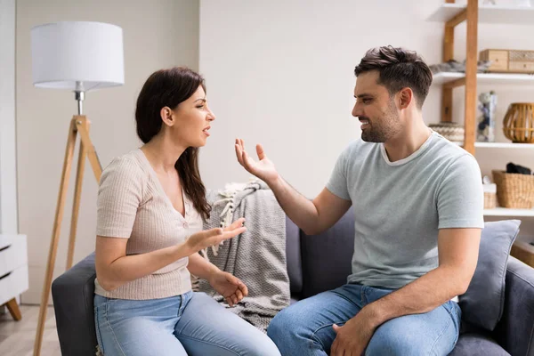 Coppia Triste Problemi Infedeltà Donna Disputa Litigare — Foto Stock