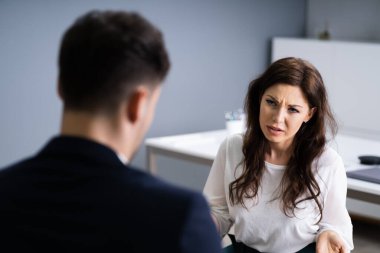 Psikiyatrik Kadın Hasta Tedavisi Psikoterapist Adam