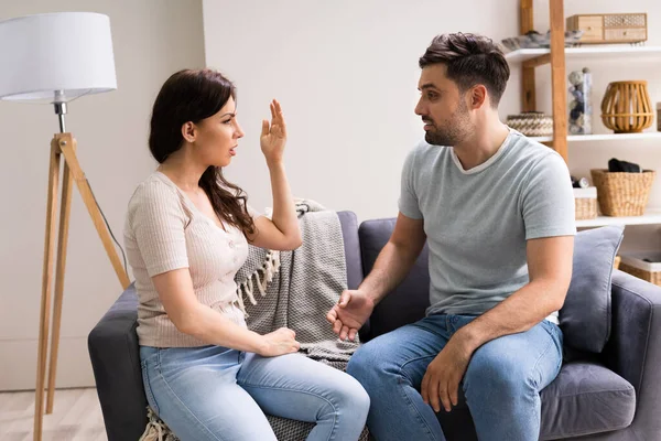 Problemas Infidelidad Pareja Triste Mujer Disputa Discusión —  Fotos de Stock